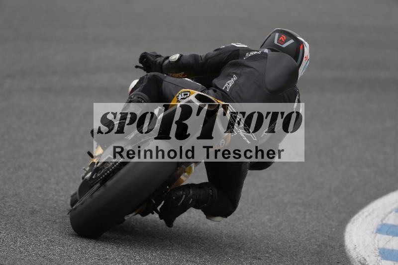 Archiv-2025/02 28.-31.01.2025 Moto Center Thun Jerez/rot-red/backside